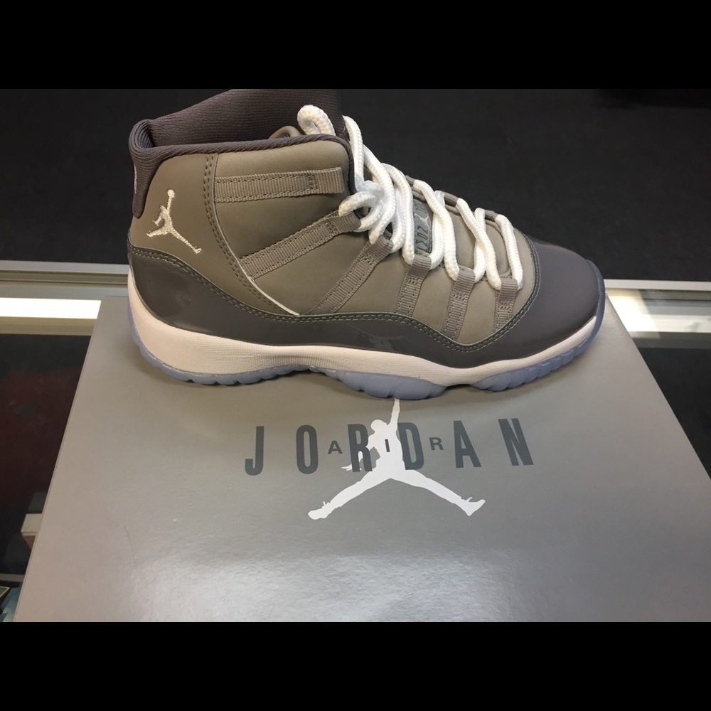 Cool Gray 11’s Sizes 6y, 11, 9, 8.5 Brand new
